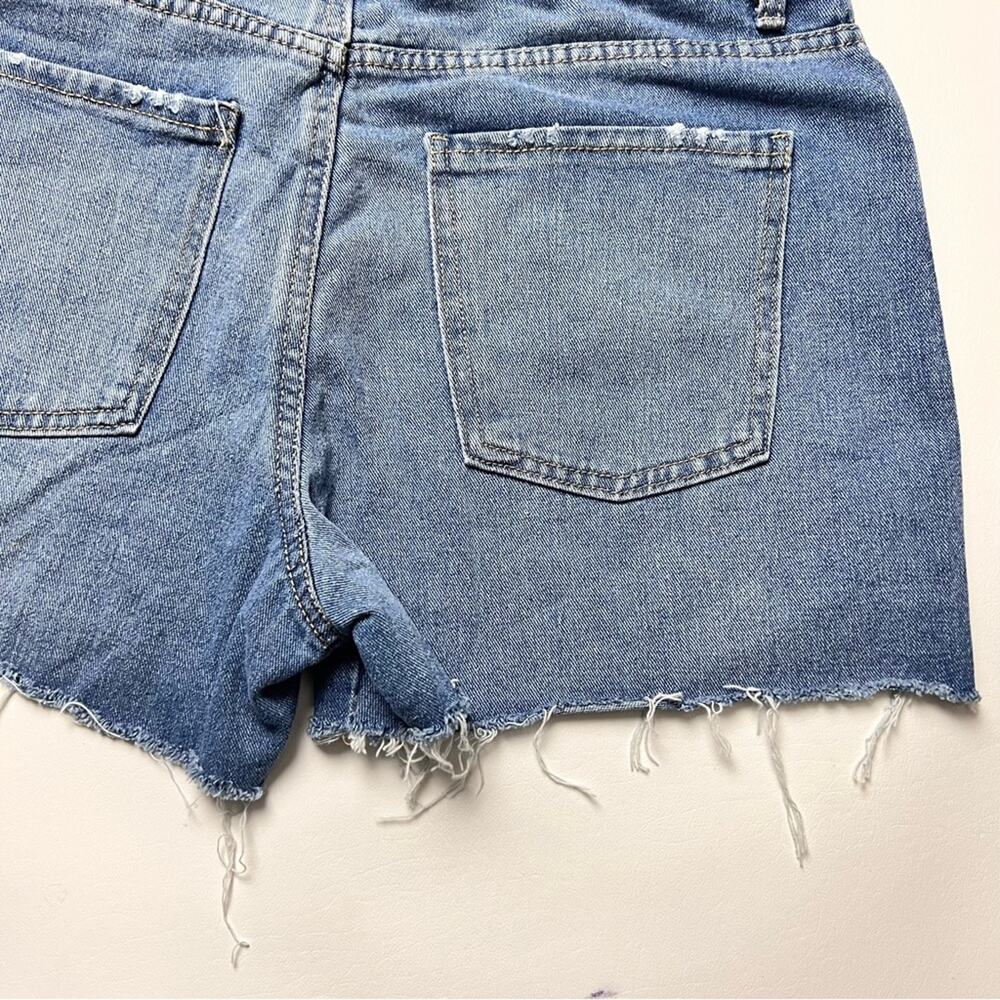 No Boundaries Women’s Star Print Embroidery Design Raw Denim Hem Shorts Sz 13 - Picture 5 of 9